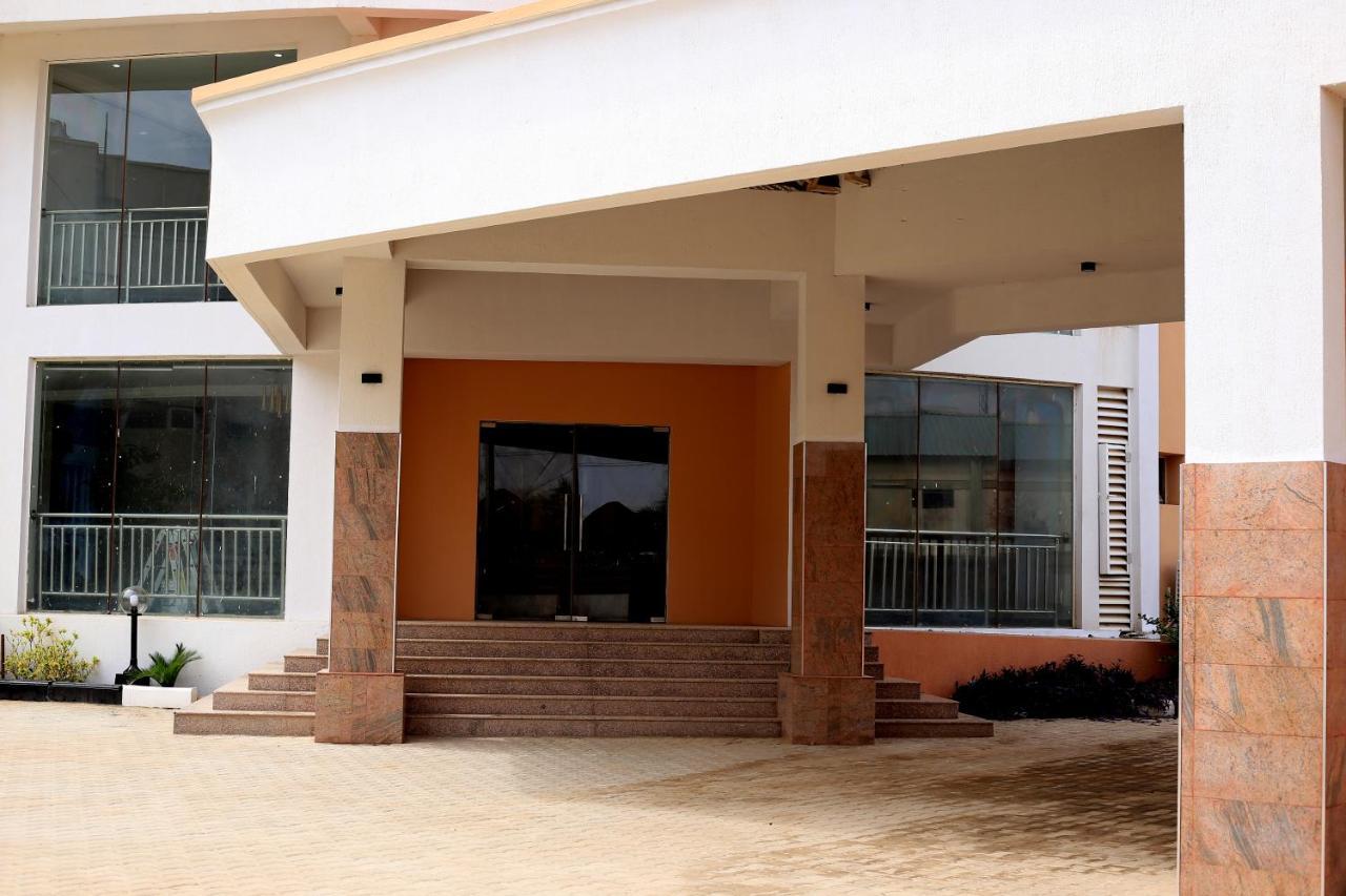 Guest Pride Hotel Kano Dış mekan fotoğraf